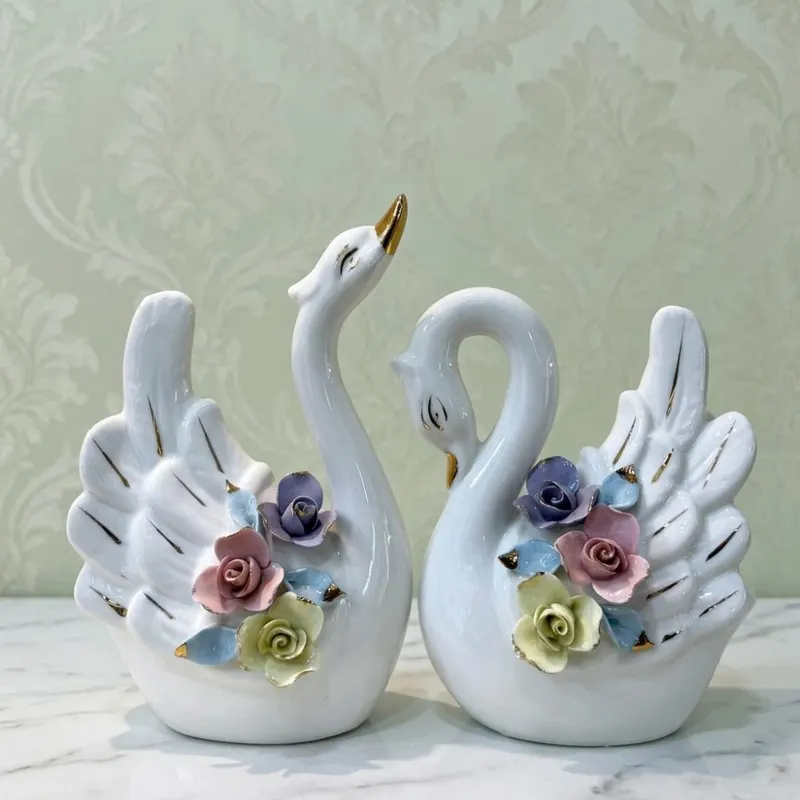 Premium Ceramic Swan Couple Figurine Set